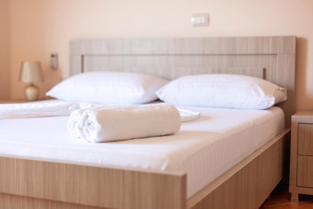 הימארה Toni Retzo Rooms מראה חיצוני תמונה